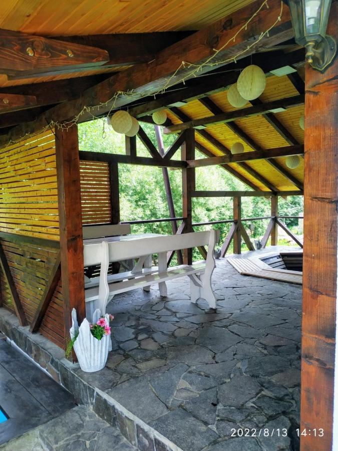 Відпочинковий Комплекс "Alpha Plus" Yablunytsia Dış mekan fotoğraf